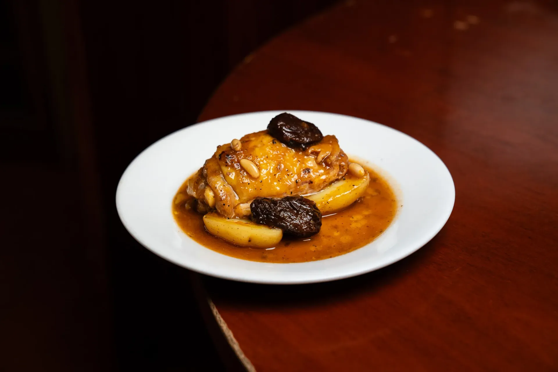 Pollo a la catalana con patata baby