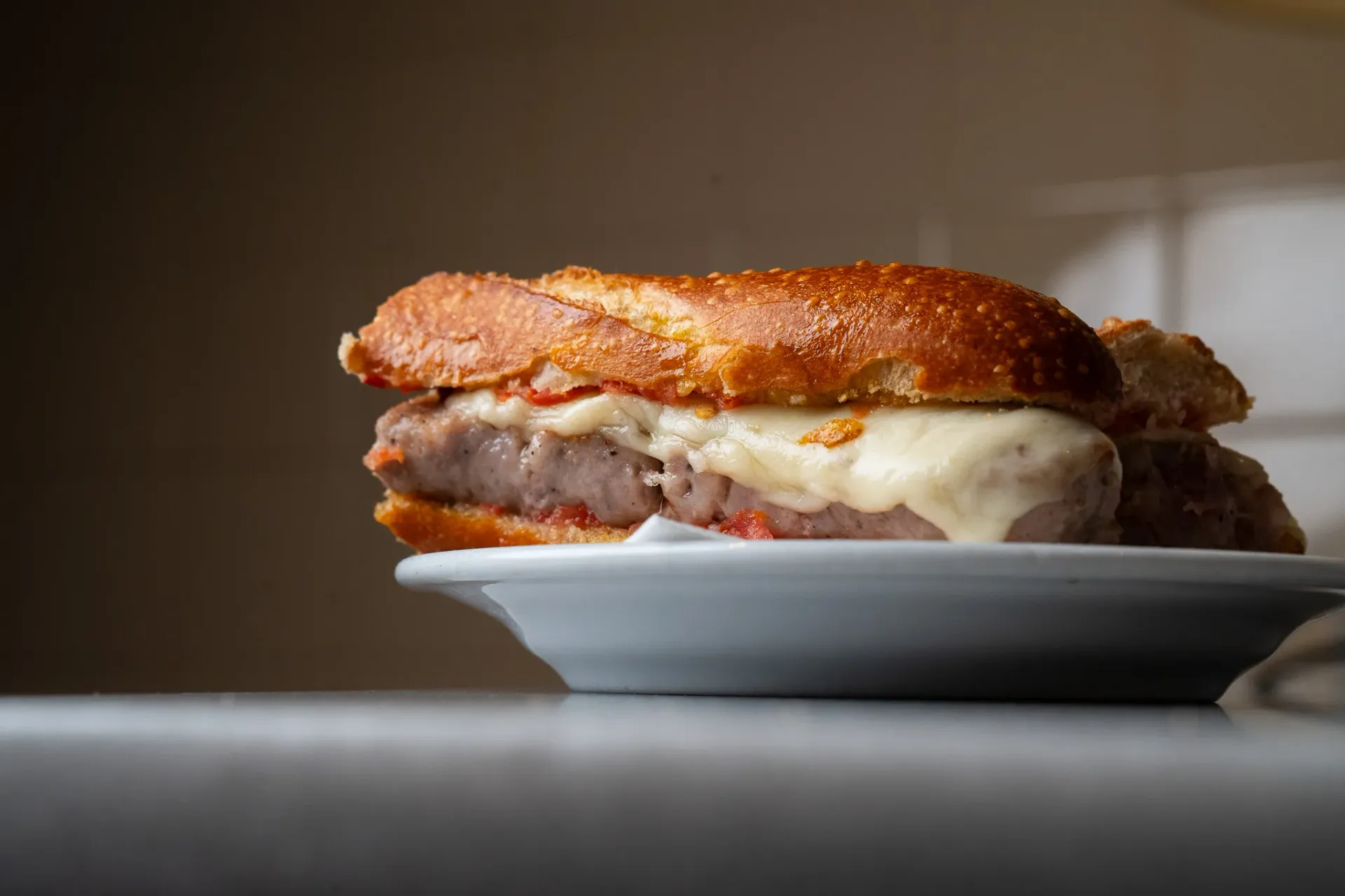 Bocadillo de botifarra DosErres y queso